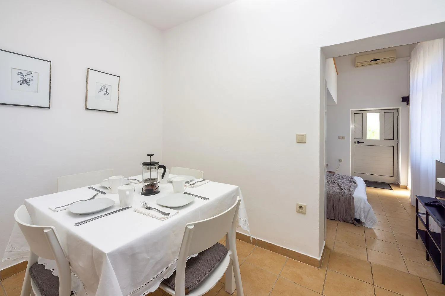 Cozy Apartment Nur 350 Meter Zum Sandstrand Mit Privater Terrasse Und Mediterranem Garten Crikvenica Croatia